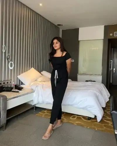 Call Girls Ballabgarh Cash On Delivery
